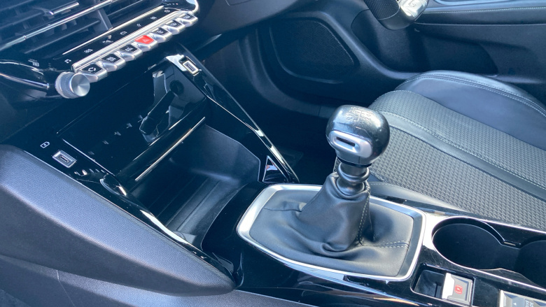 Peugeot 2008 1.2 PureTech 130 GT 5dr Petrol Estate